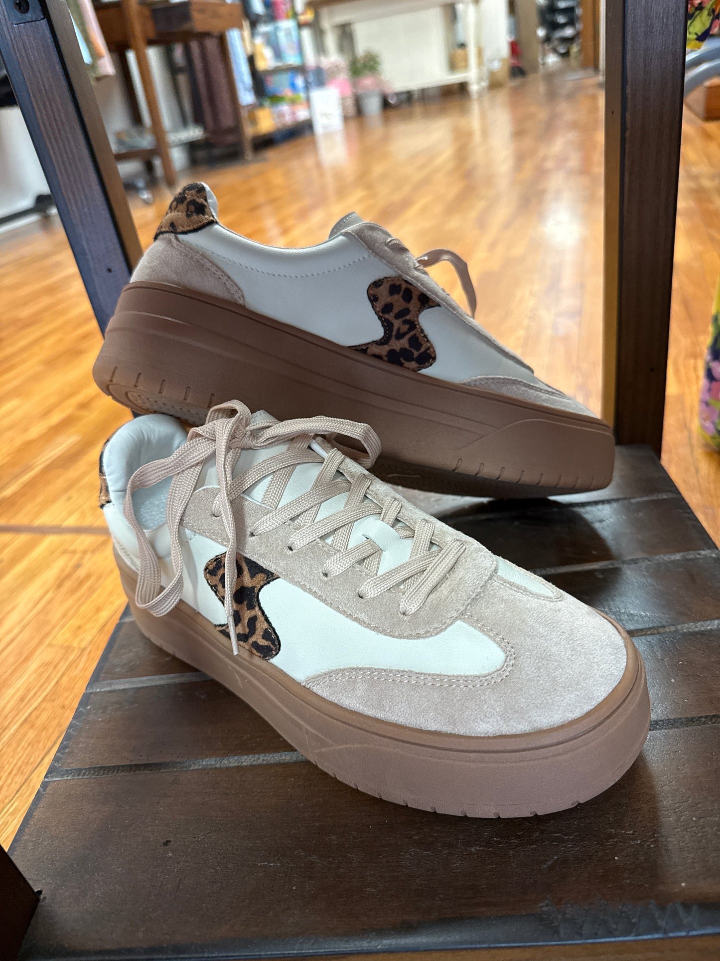 pop off in ivory by corkys