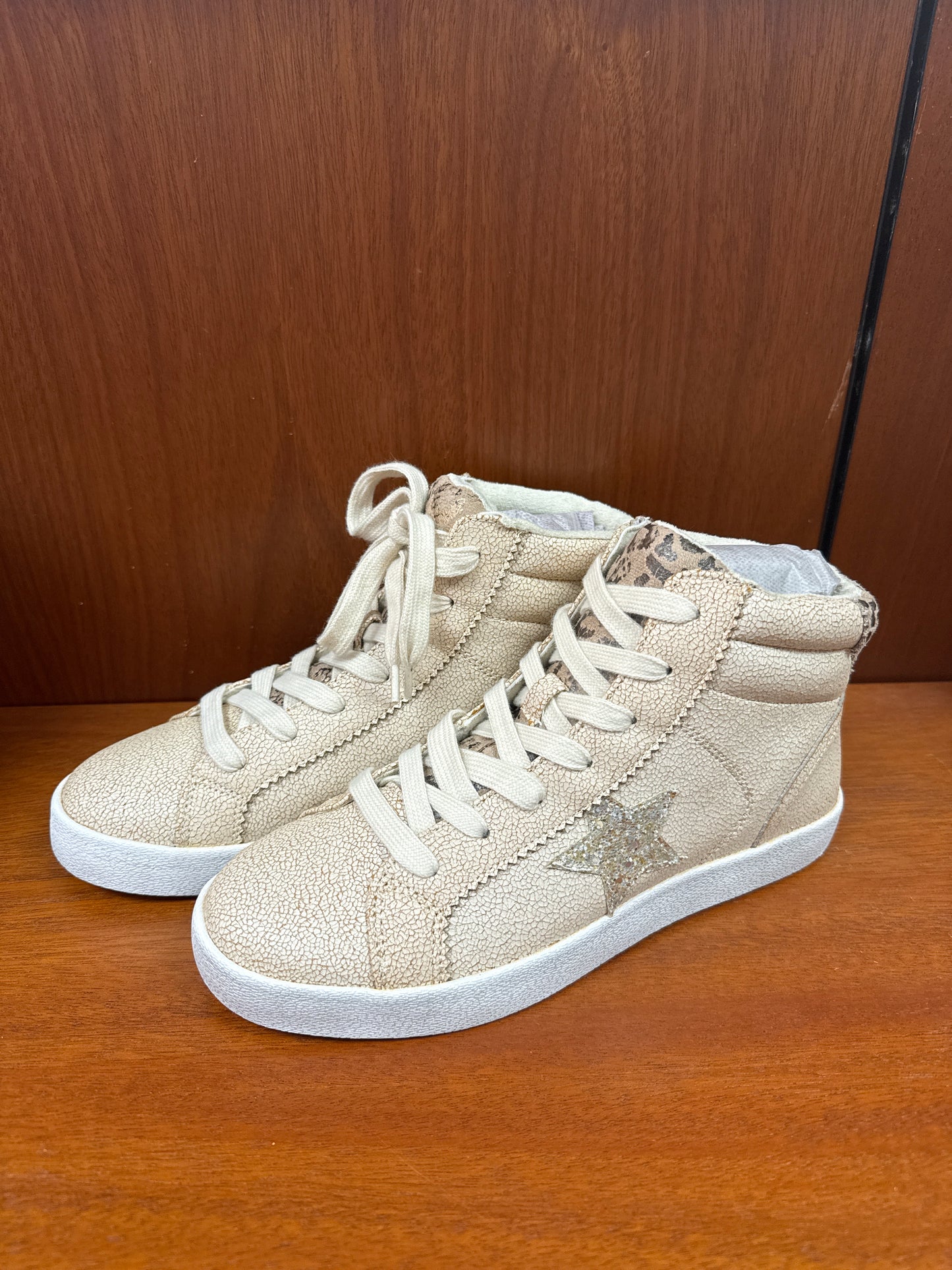 very g sammi high-top sneaker