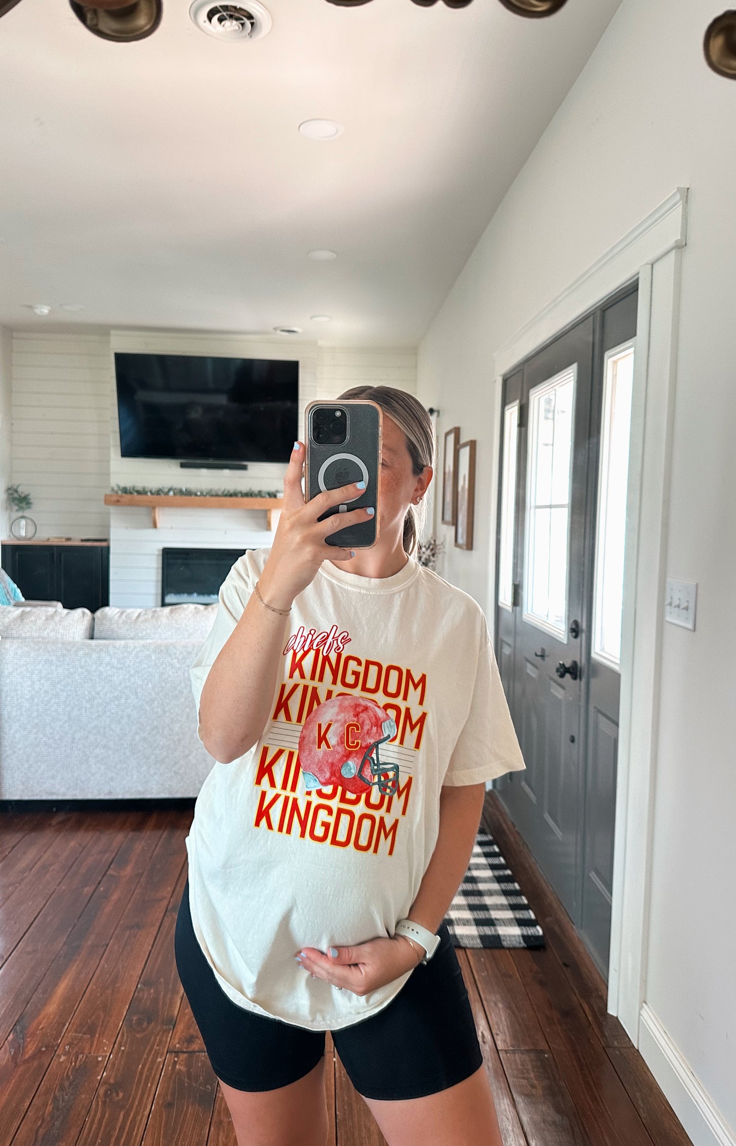 kingdom ivory tee