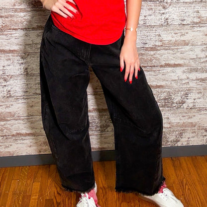 Black Barrel Jeans