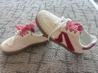 Very G Retro Tennis Shoes (White/Red)