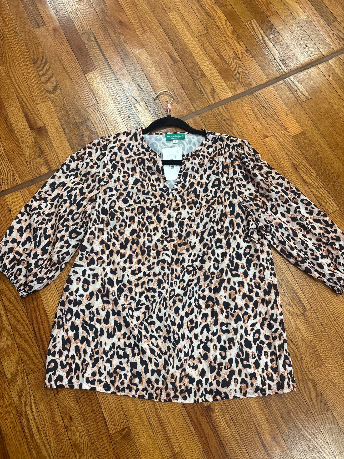 Leopard V Neck Half Sleeve Blouse