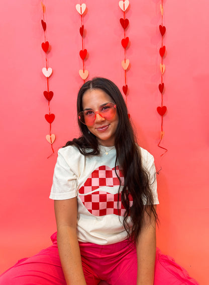 checkered lips tee