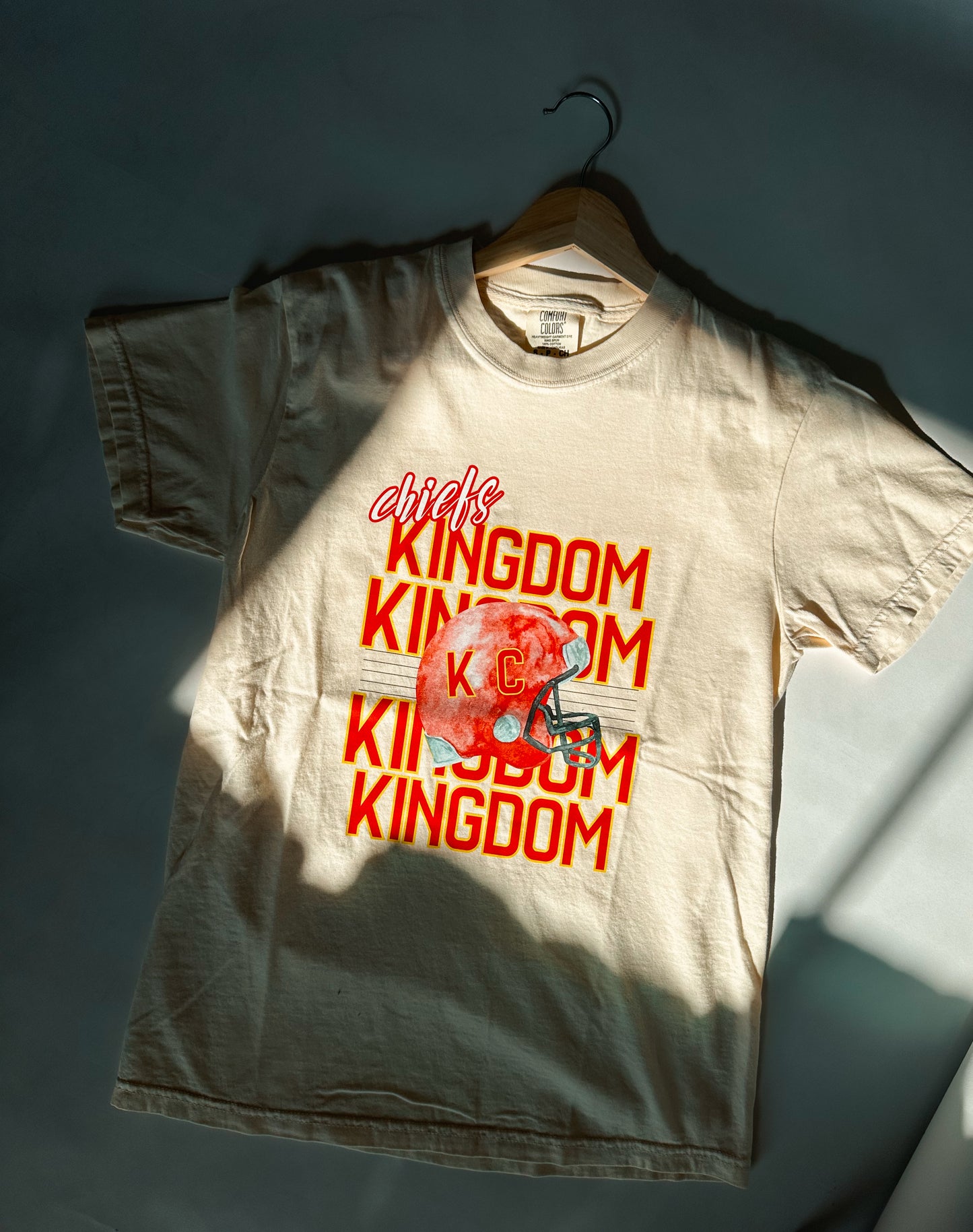 kingdom ivory tee