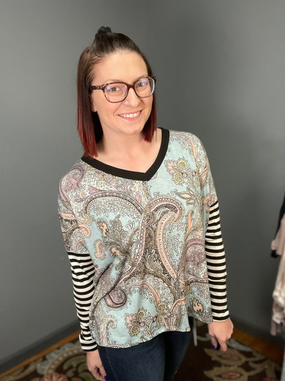 V Neck Paisley Top with Contrasting Sleeves